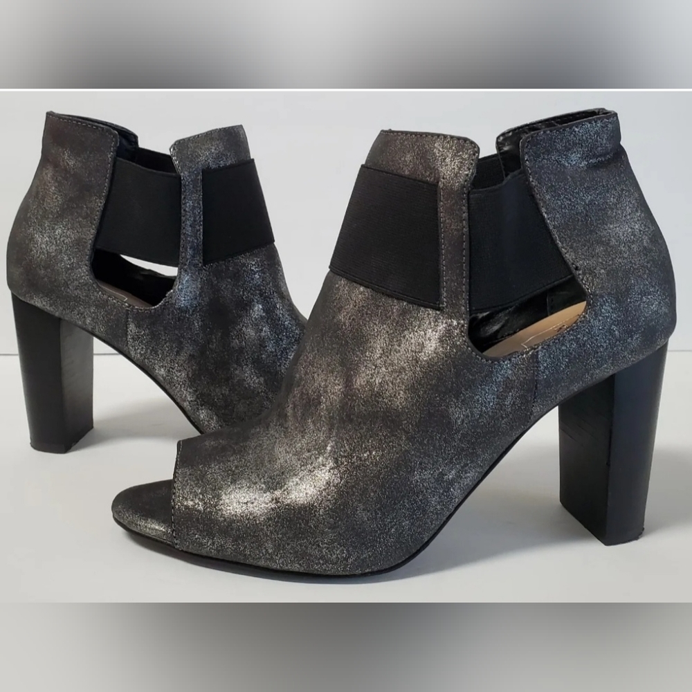 Kaari Blue Jade Open Toe Bootie Sandals 9.5W Silver Black Metallic Booties Shoes